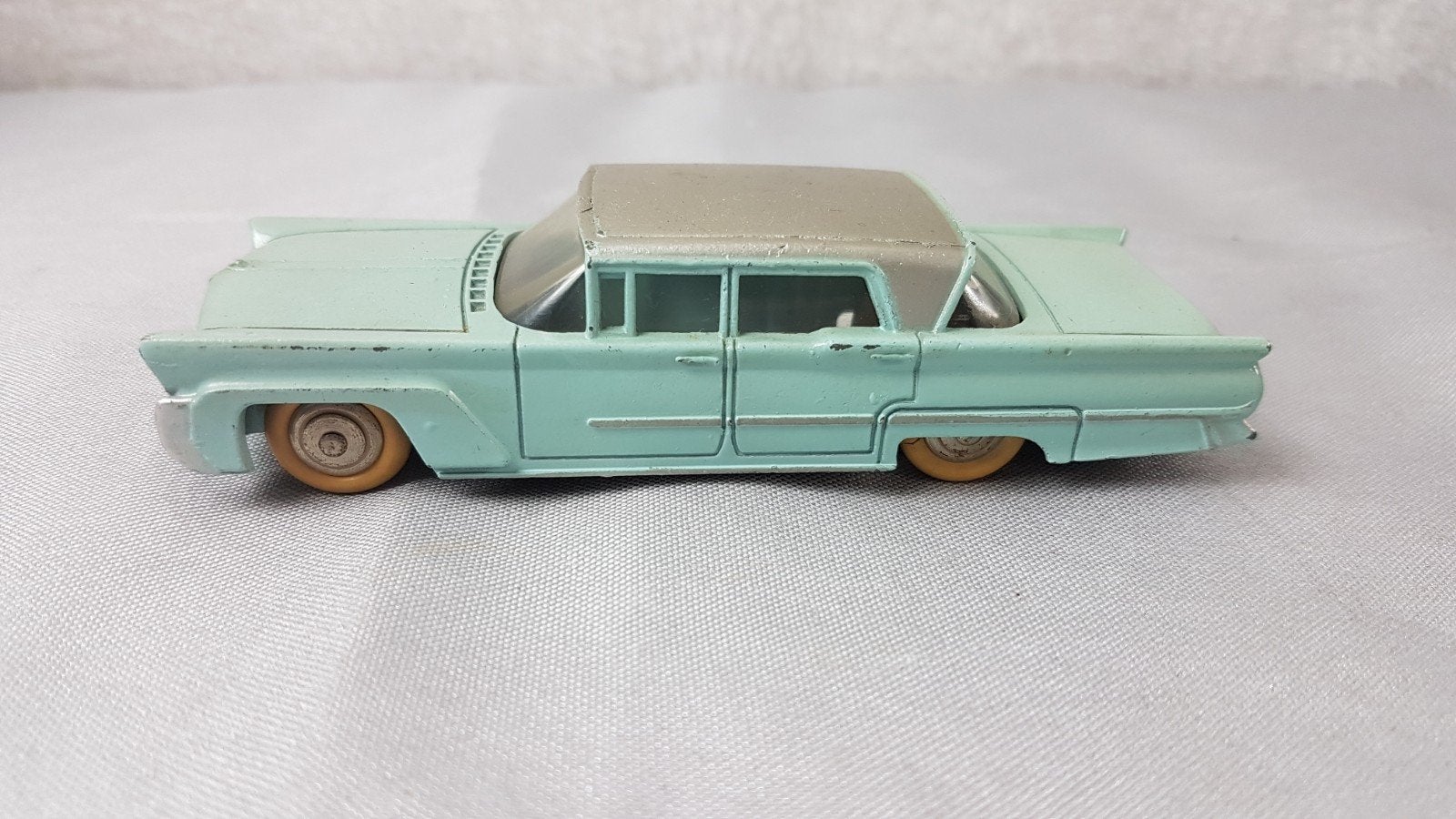 Dinky Toys Lincoln Premiere 532 - Lichtgroen/zilver, Overige merken, Gebruikt, 1:50 of kleiner, Auto