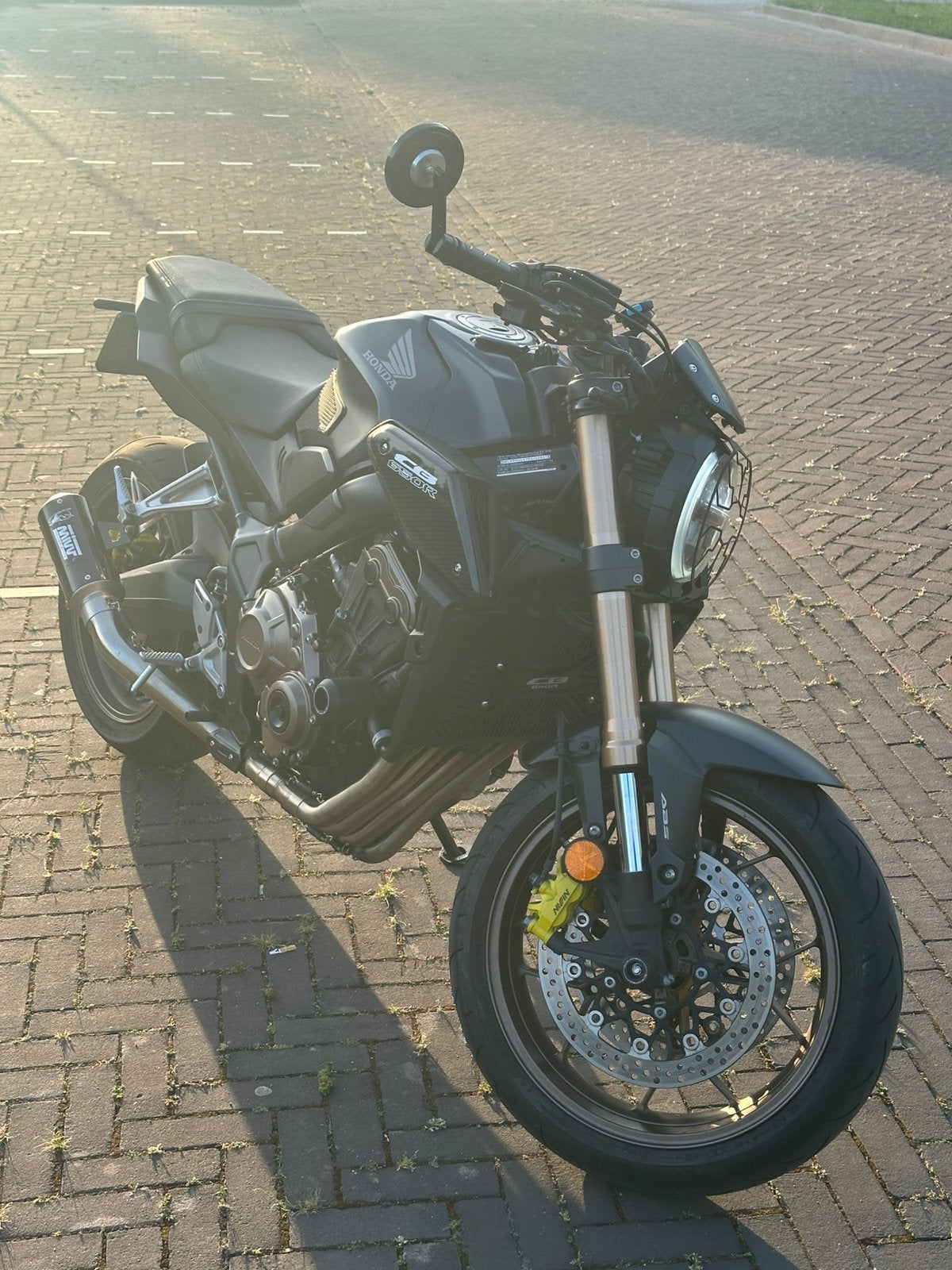 Honda CB 650 R op A2 kenteken (35kw) 5700 km, Motoren, Motoren | Honda, Occasion, 4 cilinders, Particulier, Minimaal motorrijbewijs A2