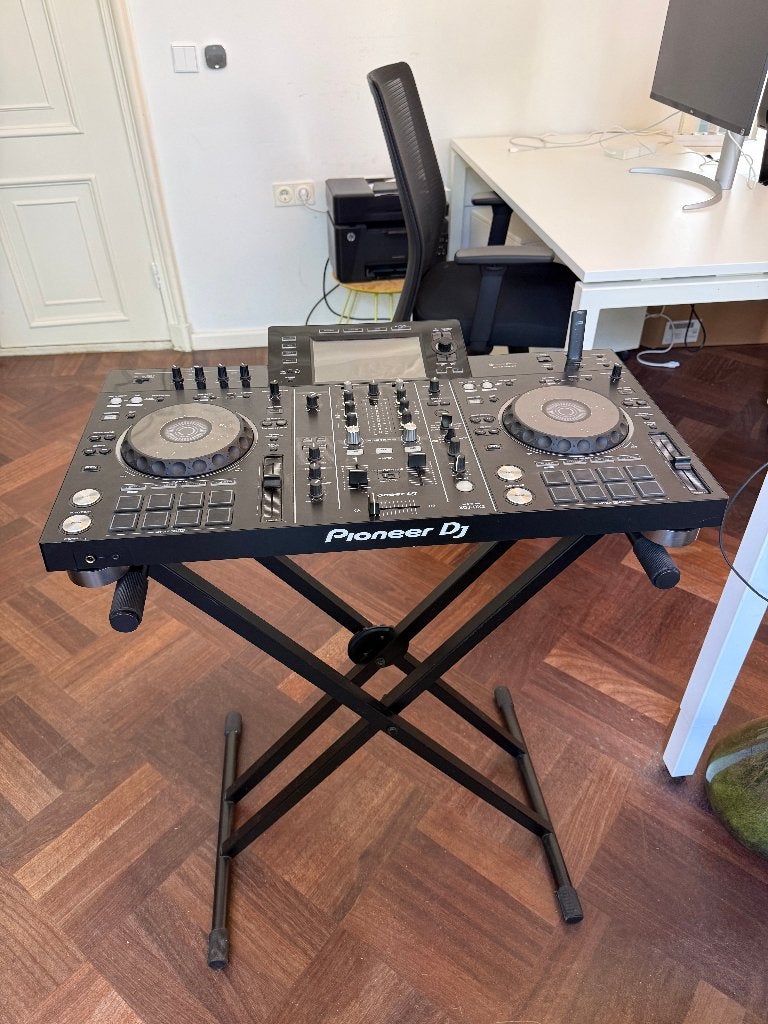 Pioneer XDJ-RX2 + Odyssey flightcase + statief + kabels, Ophalen, Gebruikt, Dj-set, Pioneer