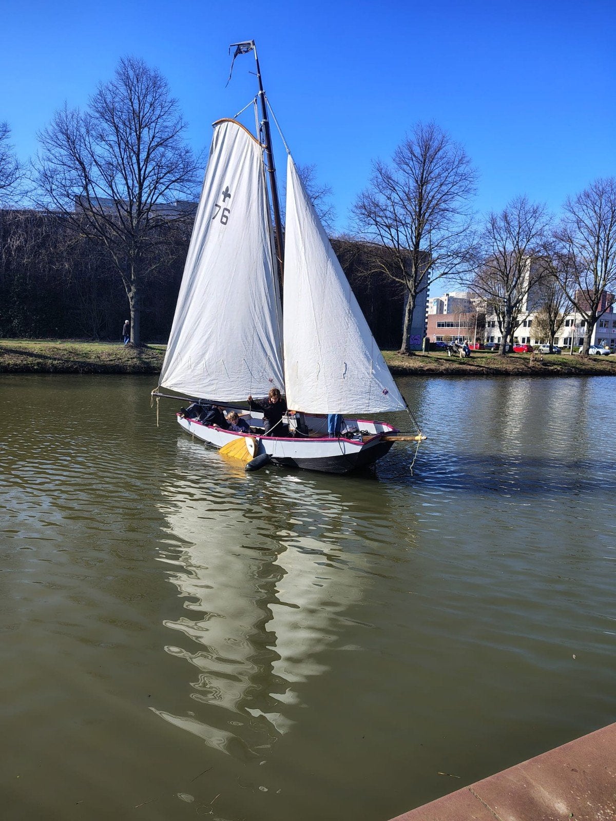 Stalen lelieschouw met 10PK motor, Ophalen, Gebruikt, Grootzeil