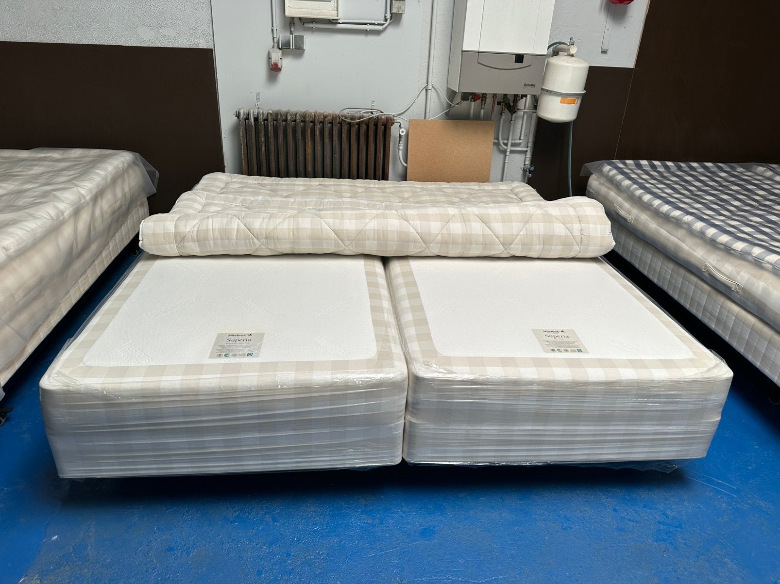 Hastens Boxspring vlak superia 210x210 cm – Enorme Korting, Ophalen of Verzenden