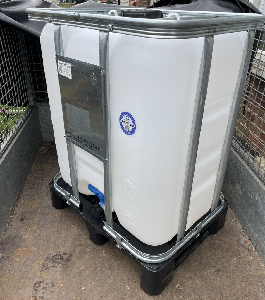 Te koop 5 stuks ibc container 300 liter vaten schoon, Kunststof, Met kraantje, 150 liter of meer, Nieuw