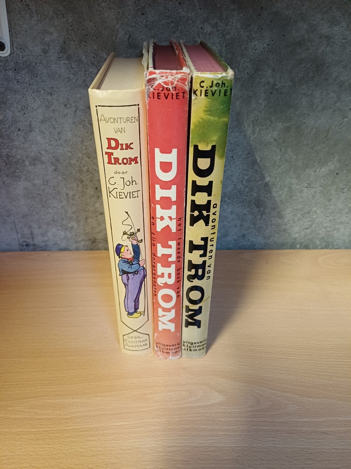 Dik trom, Ophalen of Verzenden