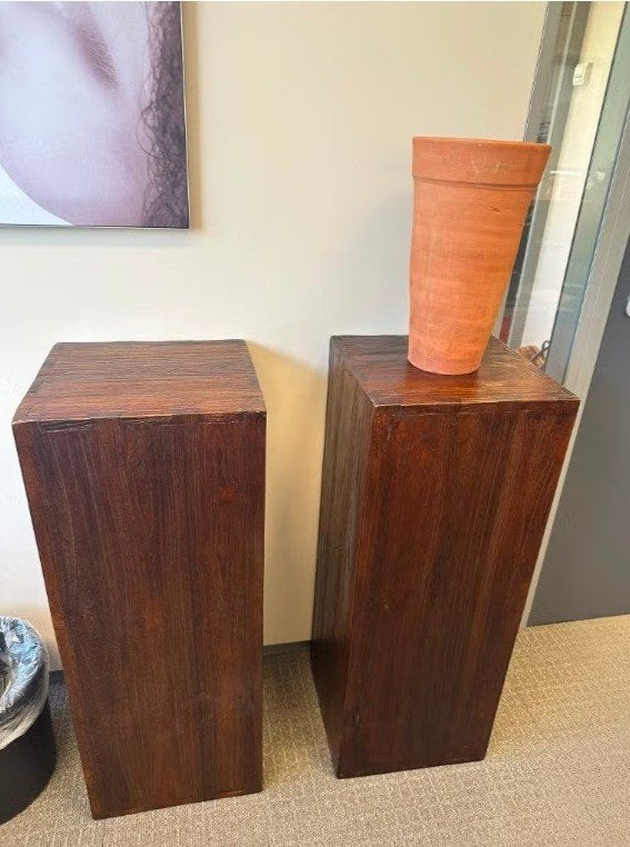 2 houten decoratiezuilen / pilaren, Huis en Inrichting, Ophalen, Zo goed als nieuw