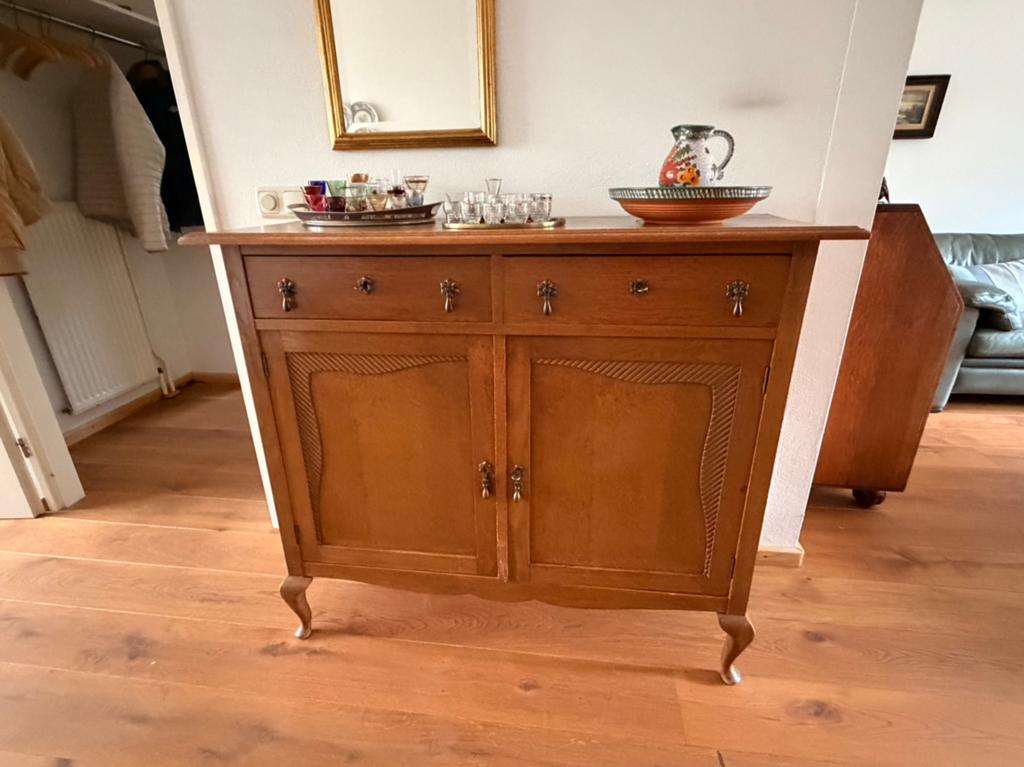 Kastje met 2 lades en 2 deurtjes, Ophalen, Gebruikt, Eikenhout, 25 tot 50 cm