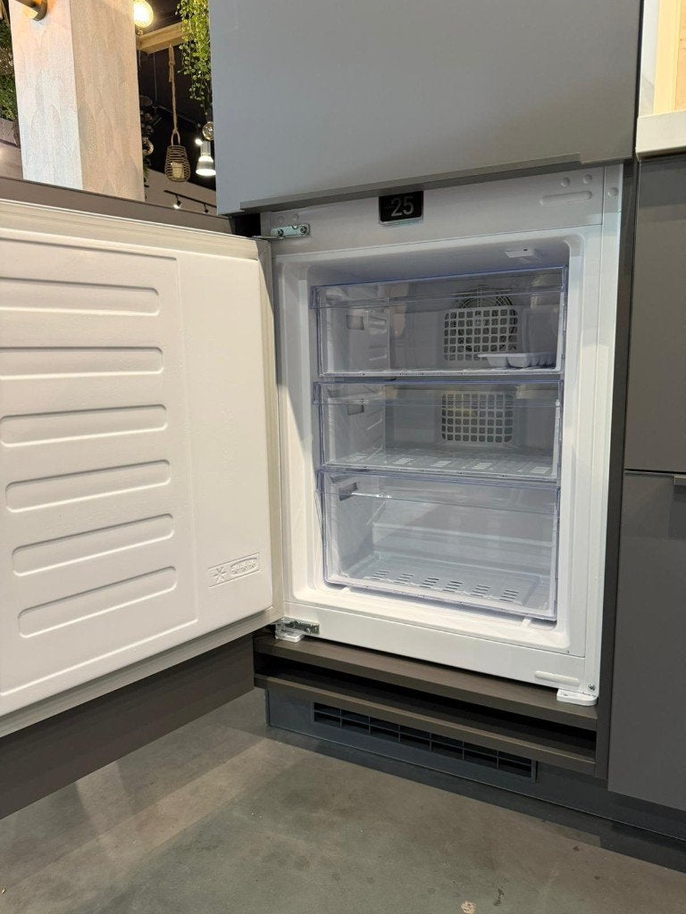 Complete Nieuwe keuken met apparatuur – Keuken Noa, Huis en Inrichting, Ophalen of Verzenden, Zo goed als nieuw, Greeploos