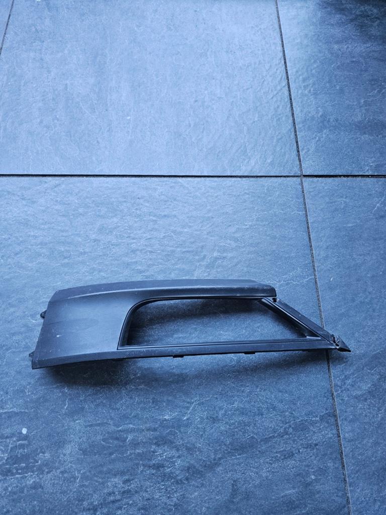 Bumper Grill LINKS

(2GA853665A), Ophalen of Verzenden