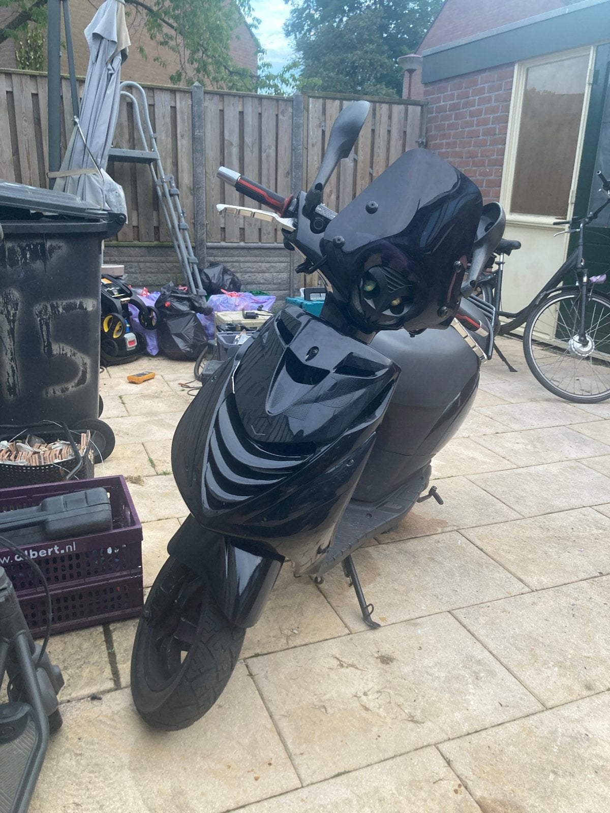 Piaggio Zip 125cc Whielie machine 2005, Fietsen en Brommers, Scooters | Piaggio, Ophalen, Gebruikt, Maximaal 45 km/u, Zip
