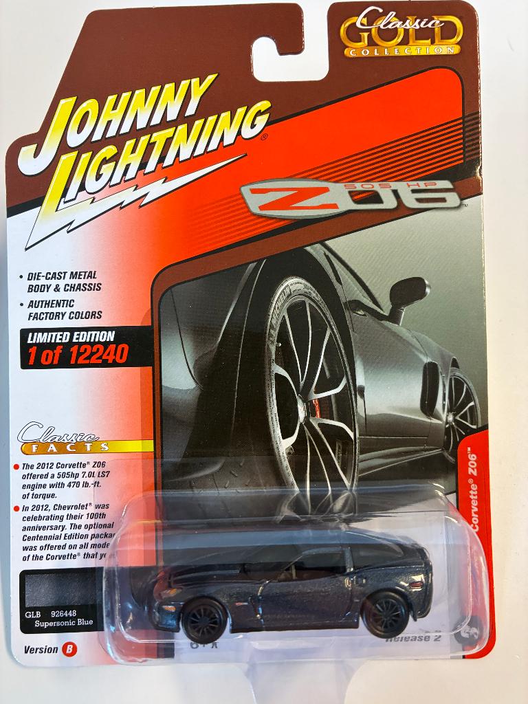 89410: Chevrolet Corvette Z06 - 2012 - Johnny Lightning 1:64, Auto, Nieuw, Ophalen of Verzenden, Bachsatztstr. 54 D 72131 Ofterdingen, Germany