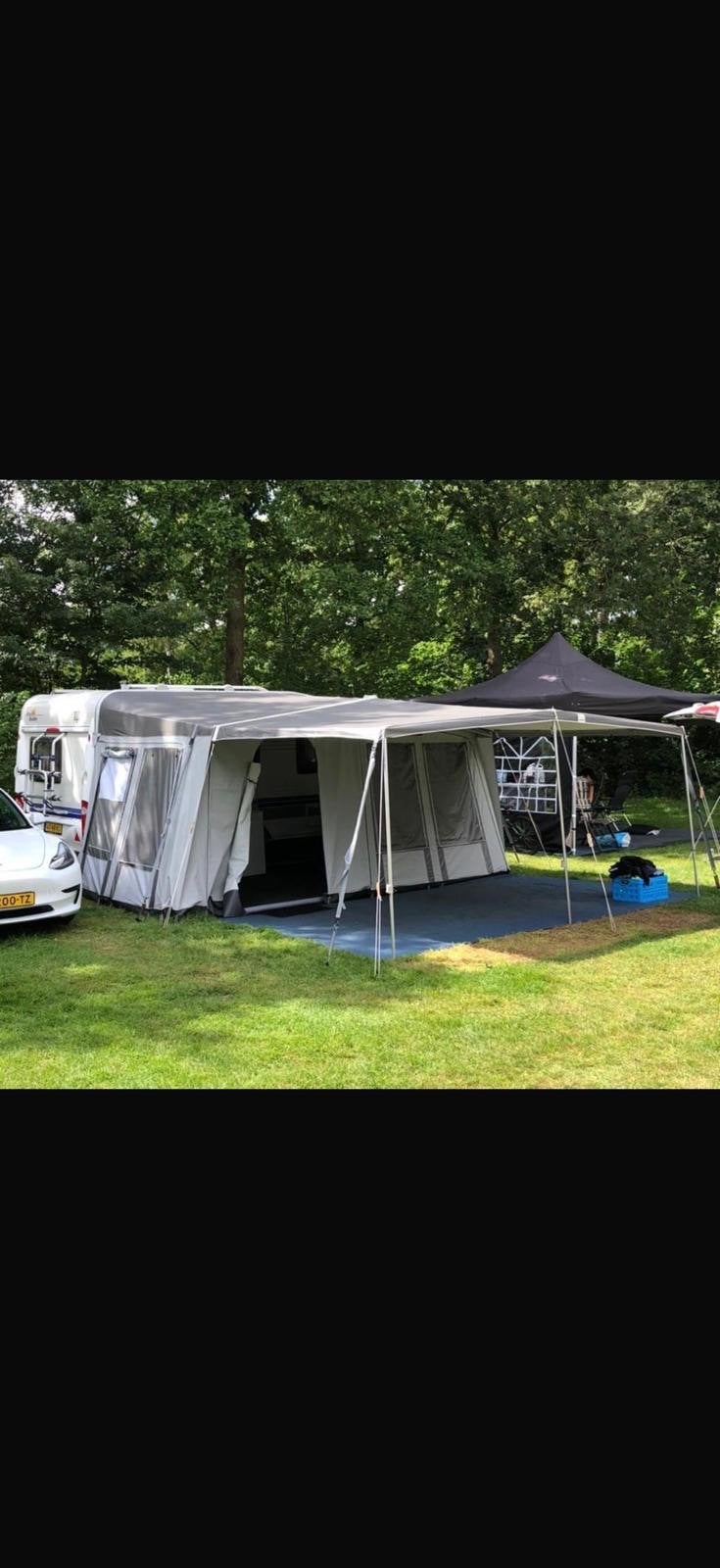 Hobby 30 Deluxe Caravan - Compact en Compleet, Caravans en Kamperen, Ophalen of Verzenden, Zo goed als nieuw