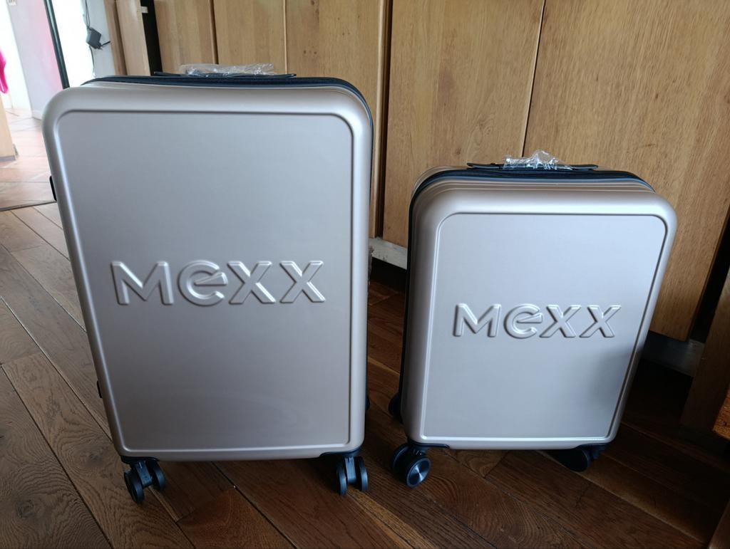Reiskoffer en handbagage koffer, nieuw, Sieraden, Tassen en Uiterlijk, Koffers, Wieltjes, 50 tot 60 cm, Hard kunststof, Nieuw