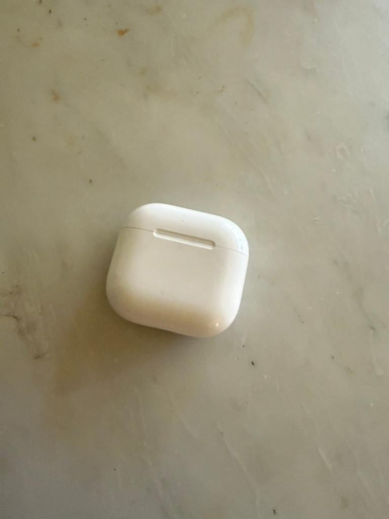 Airpod case zonder airpods in goede staat, Ophalen of Verzenden, Zo goed als nieuw