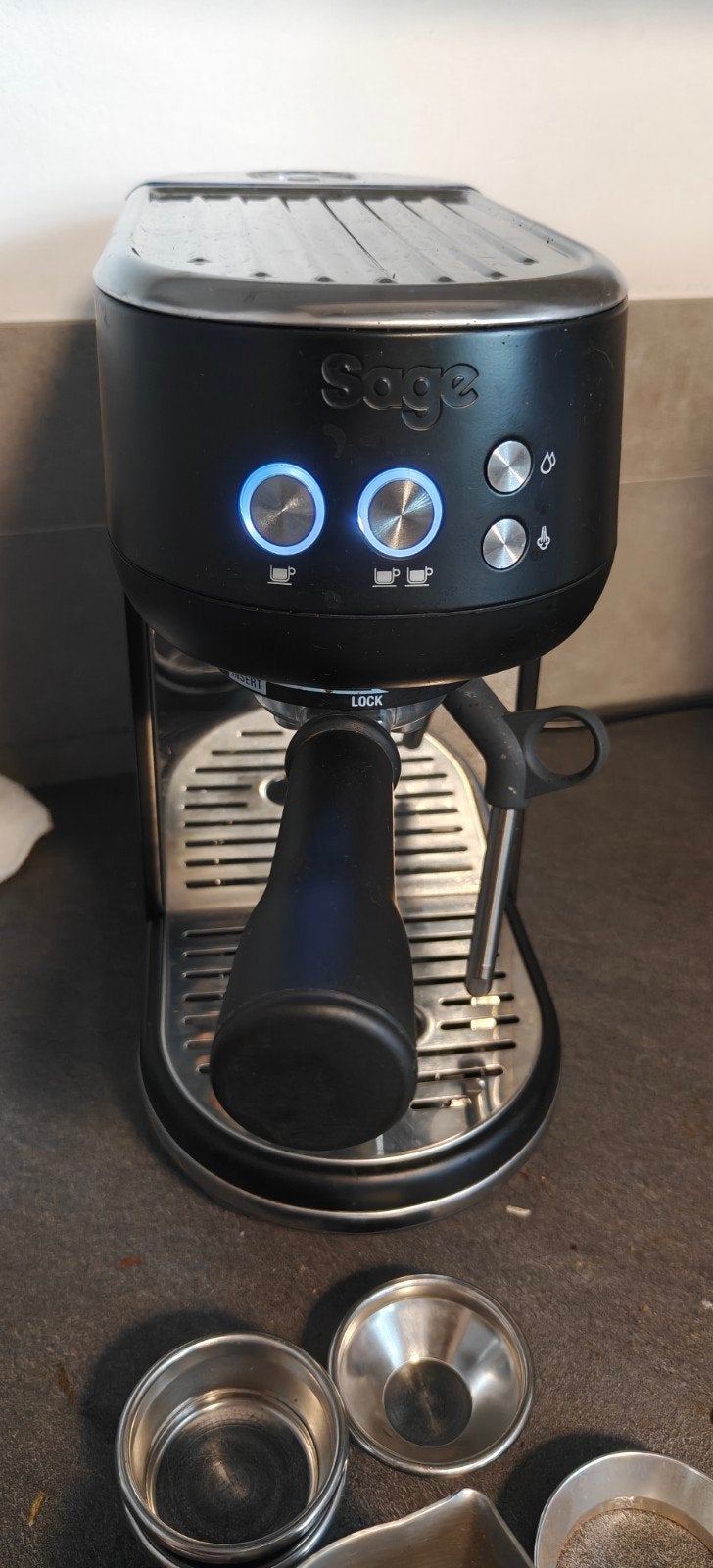 Sage The Bambino Espressomachine - Compact en Krachtig, Ophalen, Espresso apparaat, Gemalen koffie, Zo goed als nieuw
