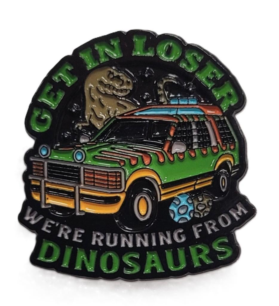 Get in loser running from Dinosaurs metalen pin speldje pins, Info@deconoord.nl, Deco Noord, Nieuw, Ophalen of Verzenden
