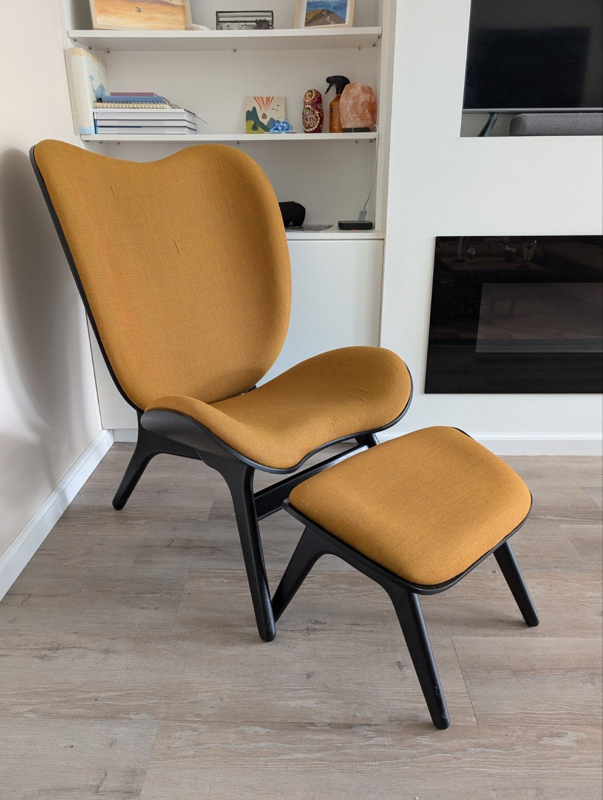 UMAGE A Conversation Piece Stoel met Voetenbank - Okergeel, Ophalen, Hout, Overige kleuren, Modern, Scandinavisch design