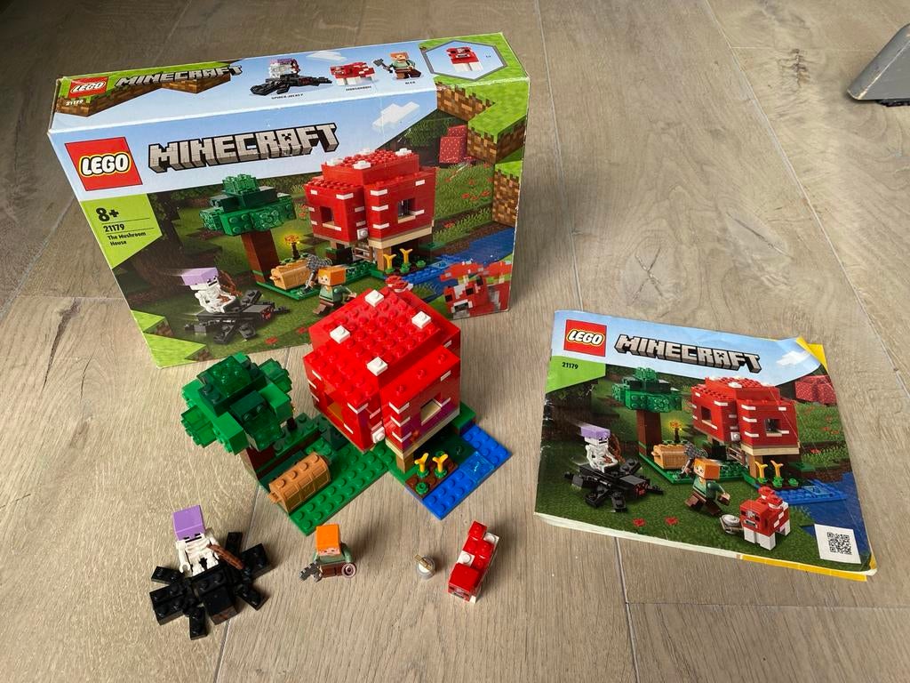 LEGO Minecraft Het Moerasavontuur (21179), Ophalen of Verzenden, Zo goed als nieuw
