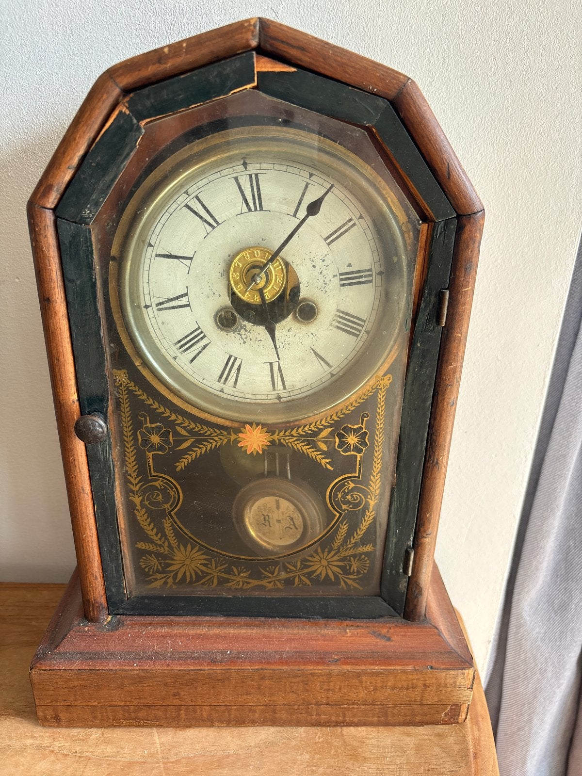 Antieke houten tafelklok met Romeinse cijfers, Ophalen of Verzenden