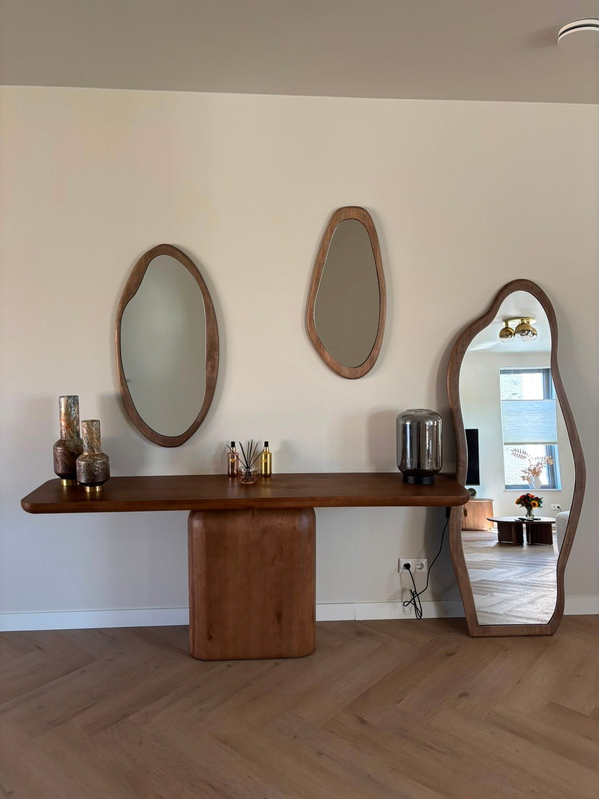 Sidetable Leon sfeer, Huis en Inrichting, Tafels | Sidetables, Ophalen, Eikenhout, 200 cm of meer, Zo goed als nieuw