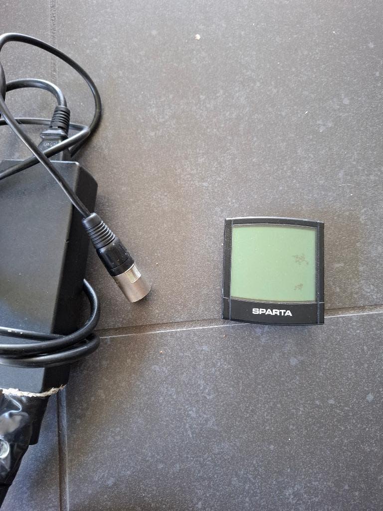 Display en lader sparta ion e-speed, Ophalen, Gebruikt