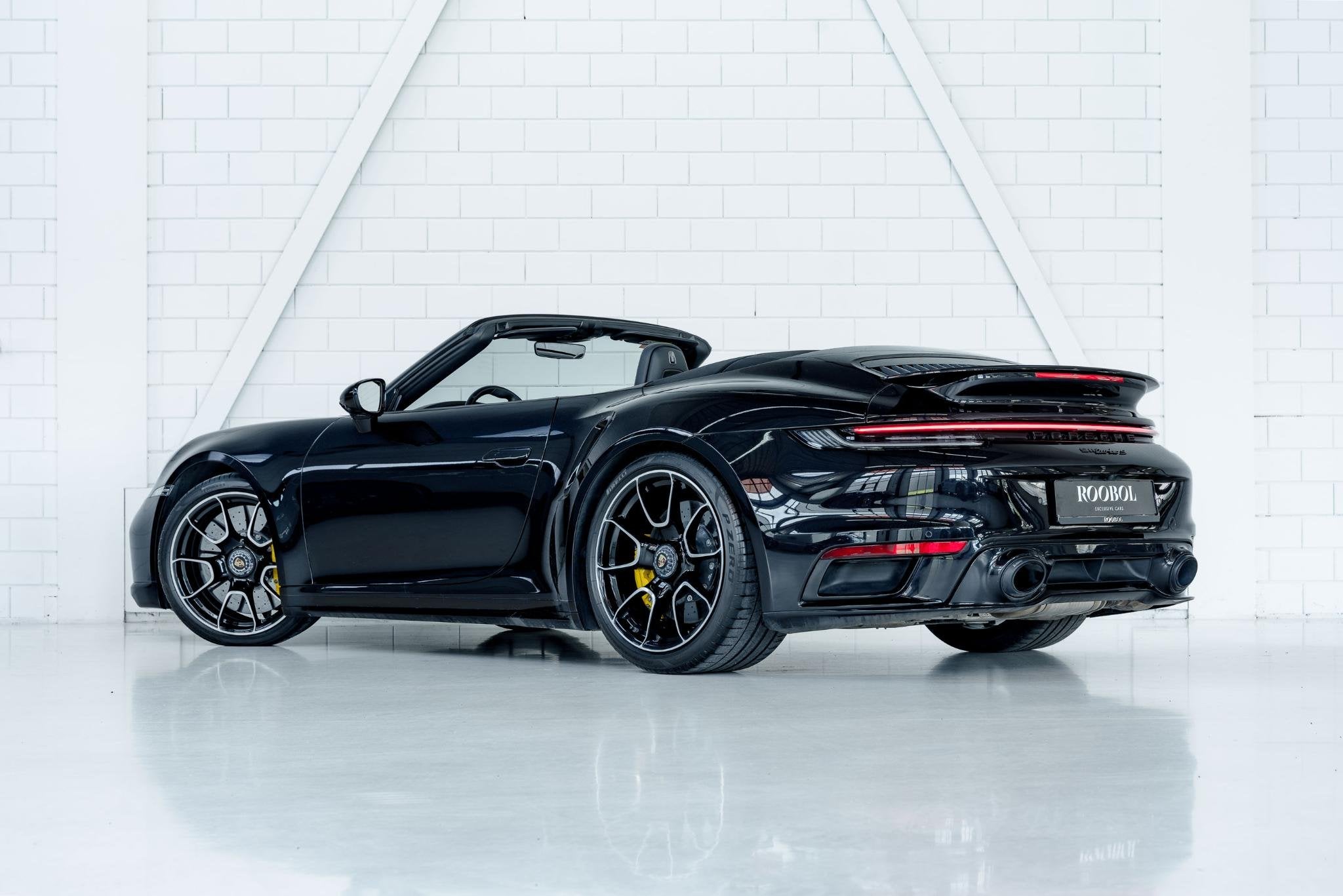 Porsche 911 Cabrio 3.8 Turbo S l Akrapovic l Burmester l Lif, Automaat, Gebruikt, Cabriolet, 4 stoelen