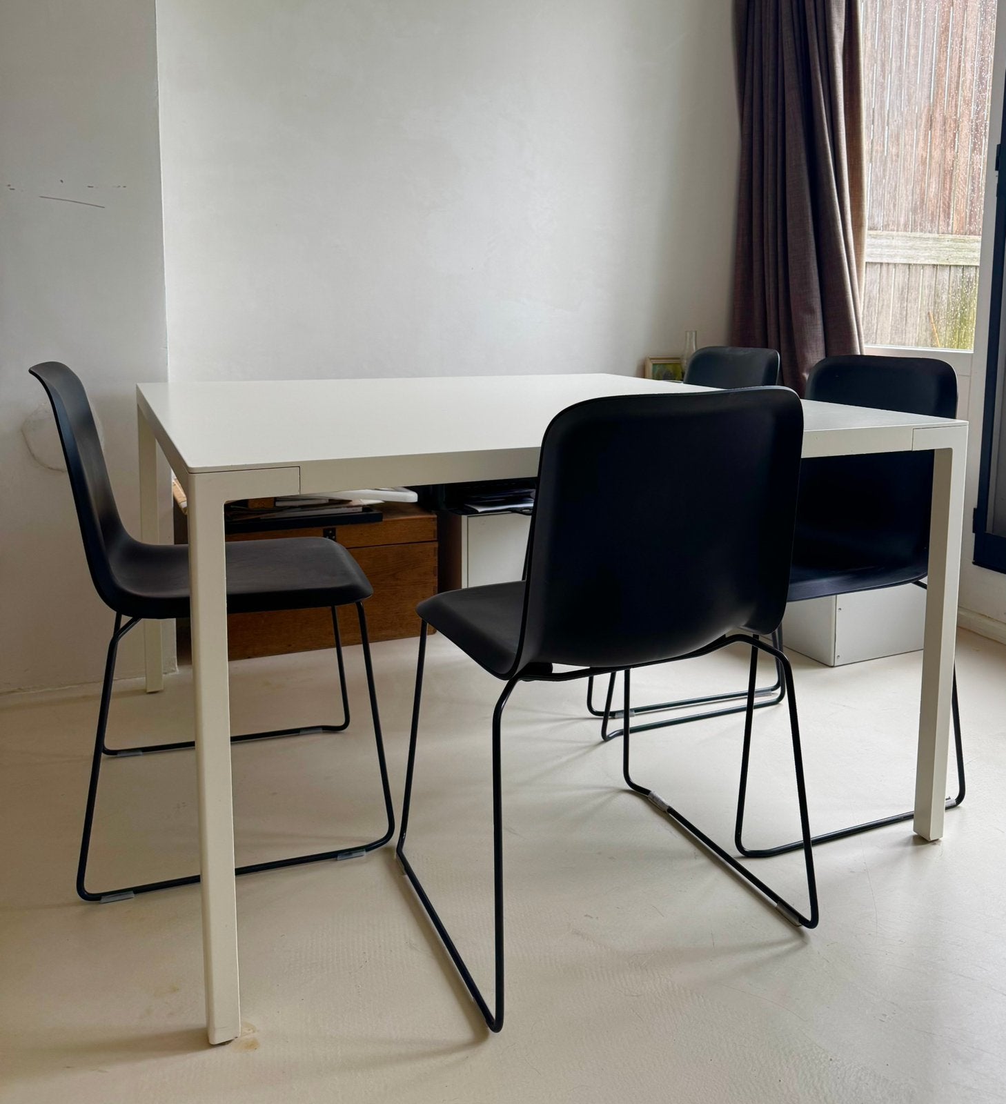 Travi Polyform eettafel/ vergadertafel Roberto Barbieri, Ophalen, Minimalistisch design, Vierkant, Zo goed als nieuw