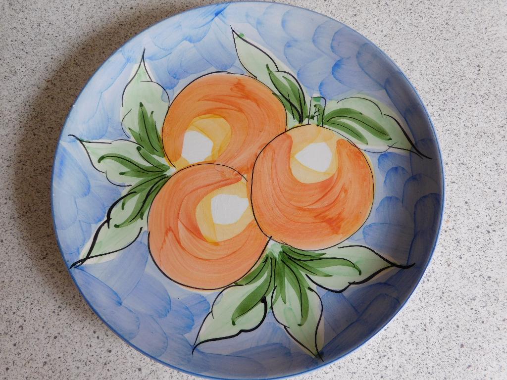 Bord 20,5 cm. Handpainted Alcobaca Made in Portugal, Ophalen of Verzenden