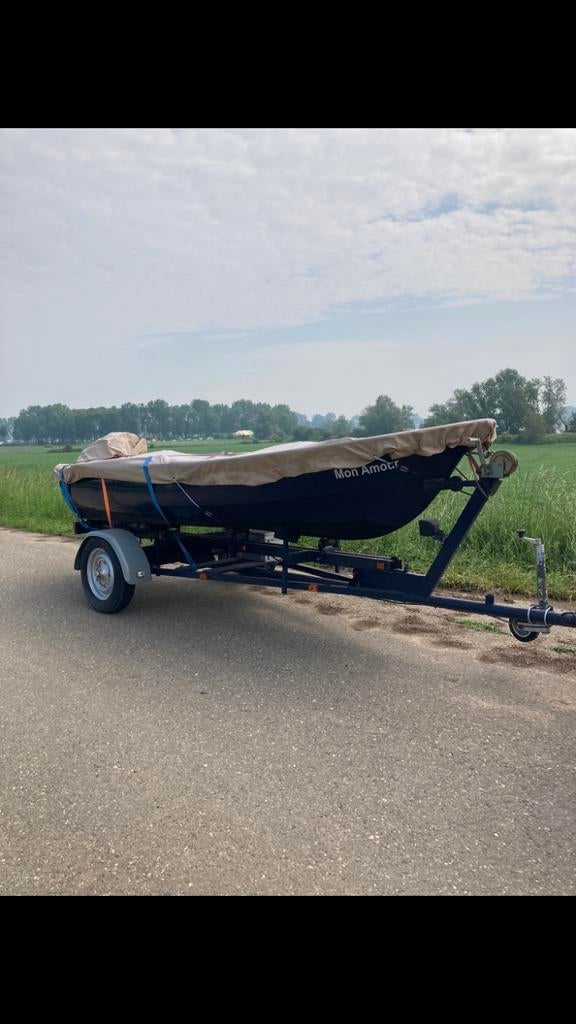 Stabiele visboot/sloep met trailer, Ophalen, Gebruikt, Benzine