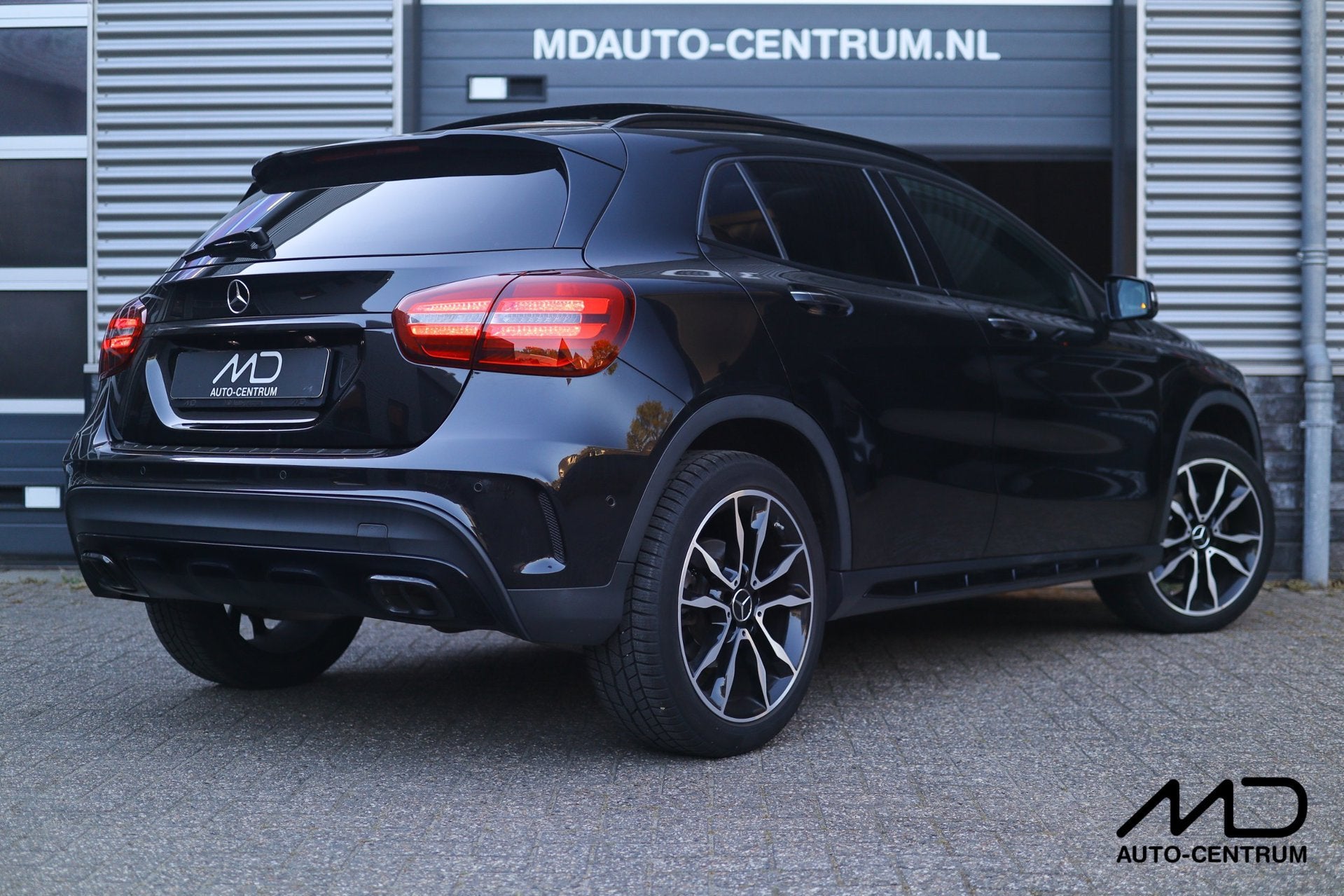 Mercedes-Benz GLA-klasse 200 AMG| Pano| 360 camera| Memory|, Auto's, Gebruikt, 715 kg, Zwart, 1595 cc
