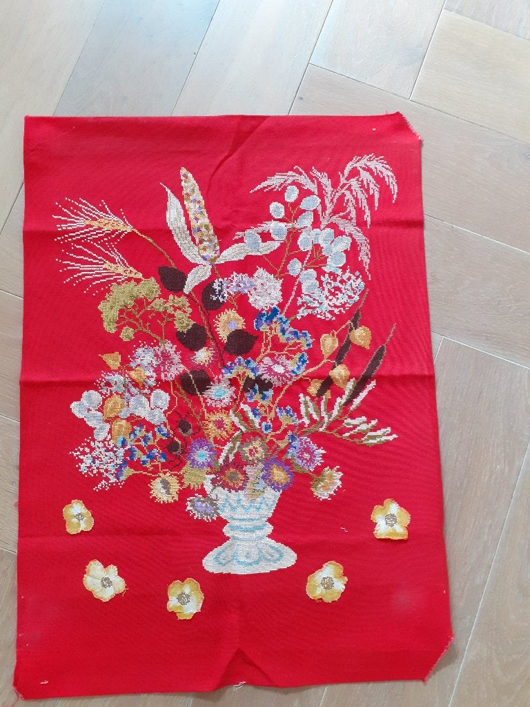 Borduurwerk vaas met droogbloemen Mies Bloch, Ophalen of Verzenden, Zo goed als nieuw, Handborduren, Overige typen