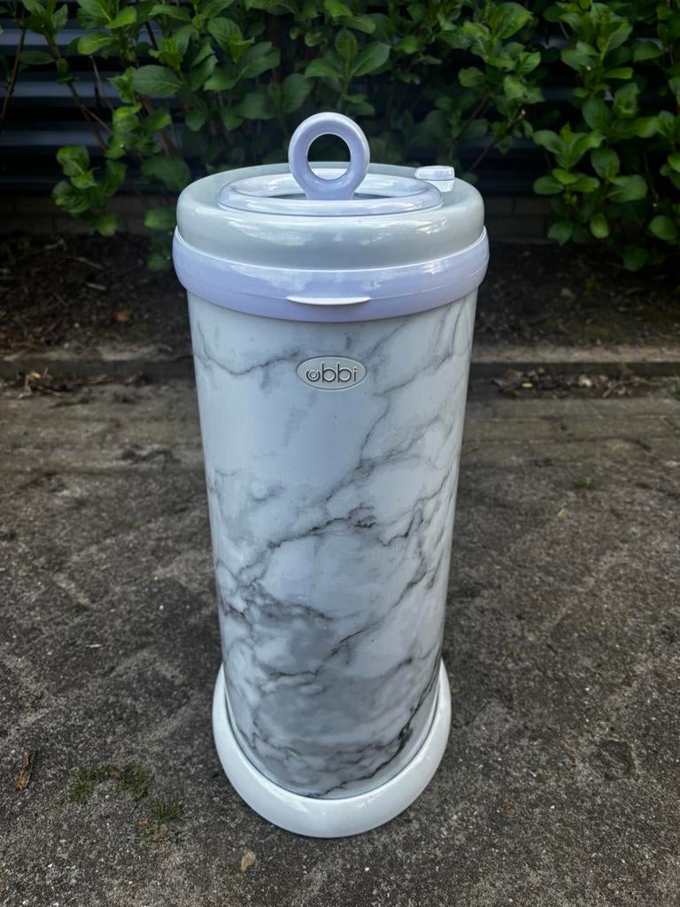 Ubbi luieremmer Marble nieuwstaat, Ophalen, Zo goed als nieuw