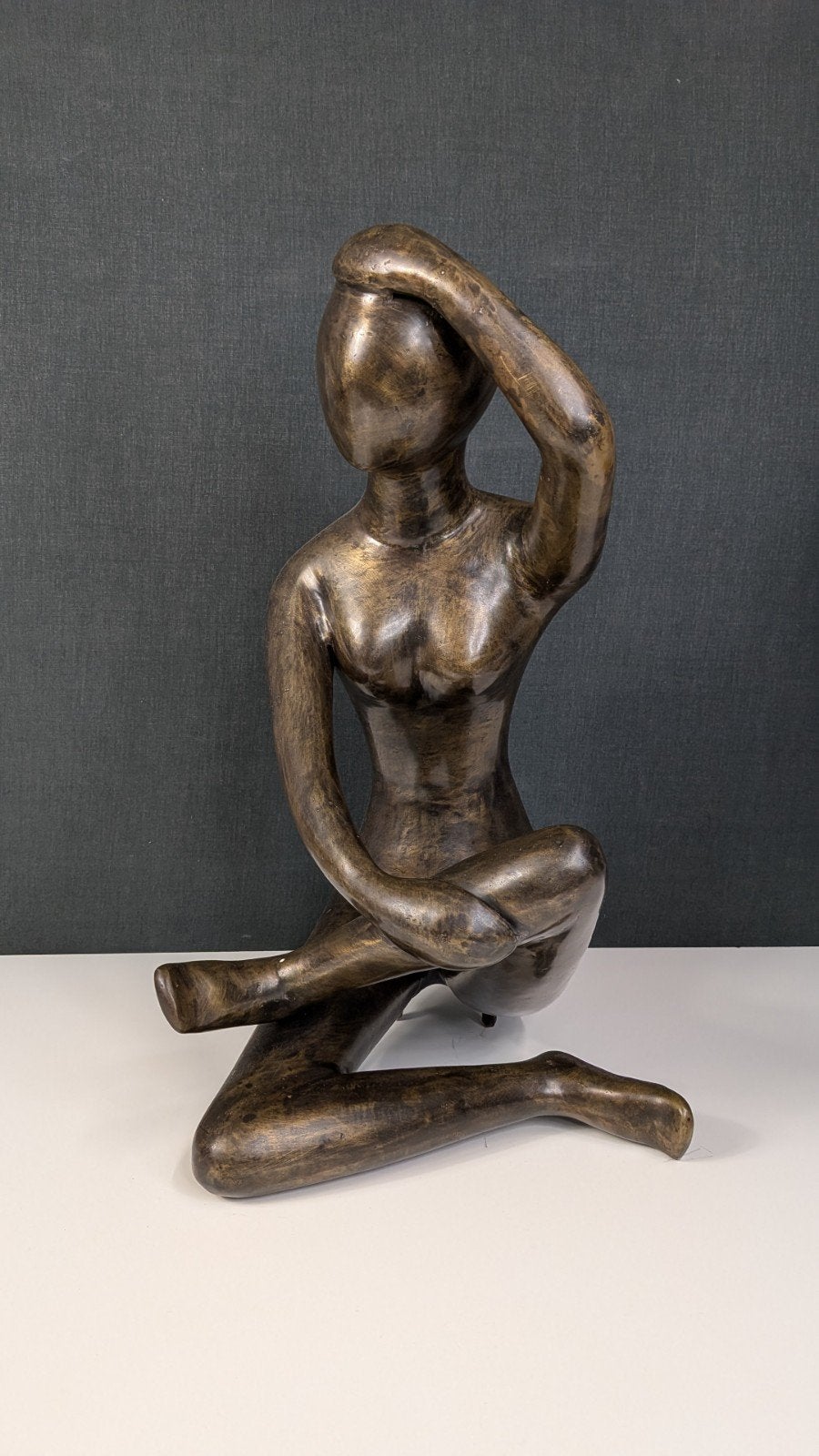 Abstract zittend figuur beeld – ca. 50 cm, Ophalen, 50 - 100 cm, Brons, Beeld