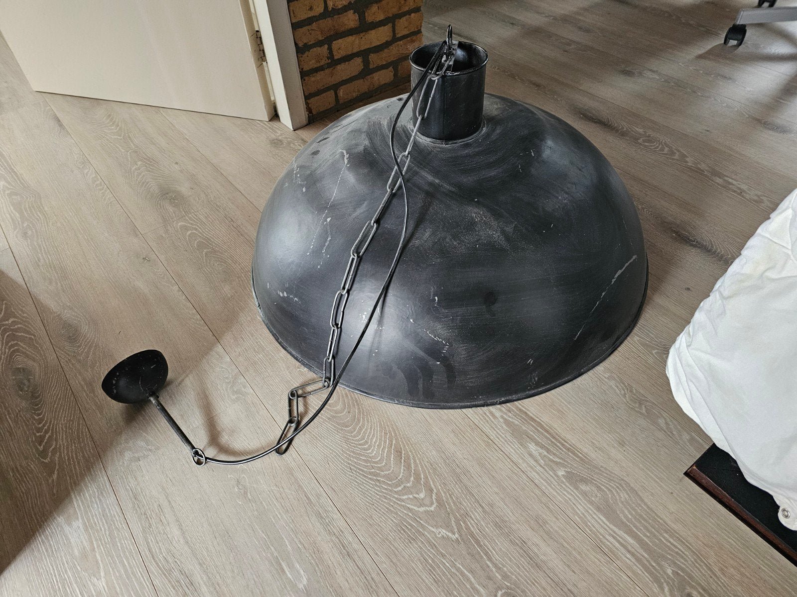Grote industriële hanglamp met E27 fitting, Huis en Inrichting, Ophalen, Gebruikt, E27 (groot), Metaal