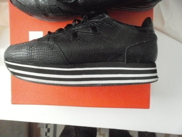 Nathan Baume sneakers, schoenen, maat 41, Kleding | Dames, Ophalen, Zwart, Sneakers of Gympen, Gedragen