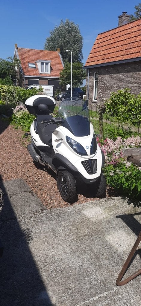 Piaggio MP3 400 LT, 399 cc, 1 cilinder, 12 t/m 35 kW