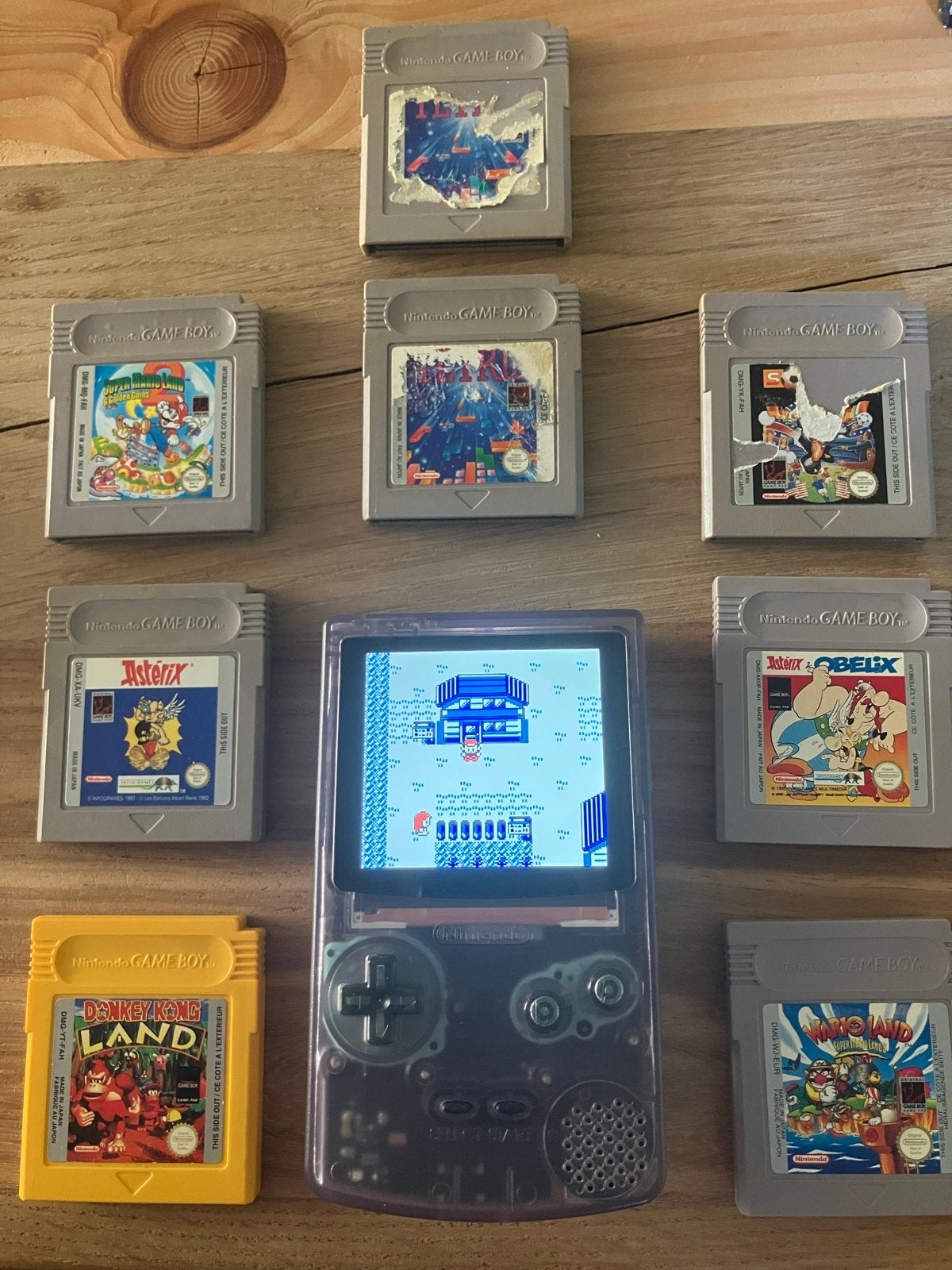 Game Boy Color met LED scherm en oplaadbare batterij, Spelcomputers en Games, Games | Nintendo Game Boy, Ophalen, Zo goed als nieuw