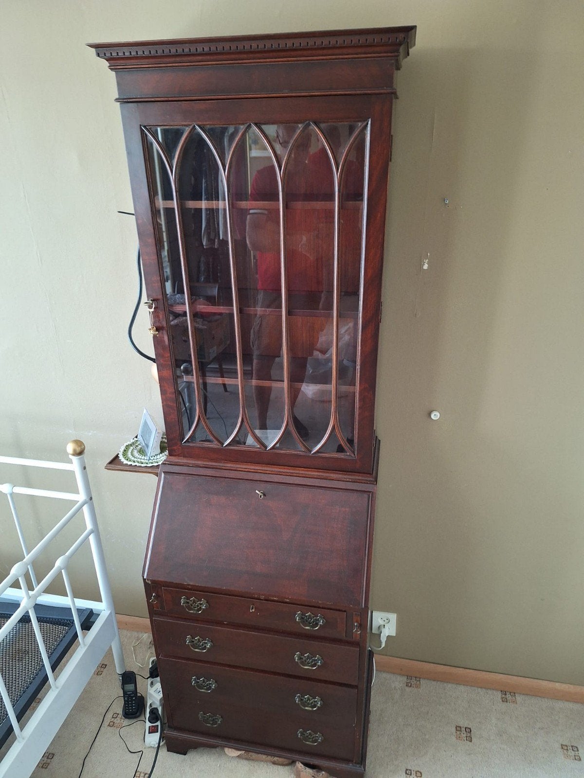secretaire, Ophalen