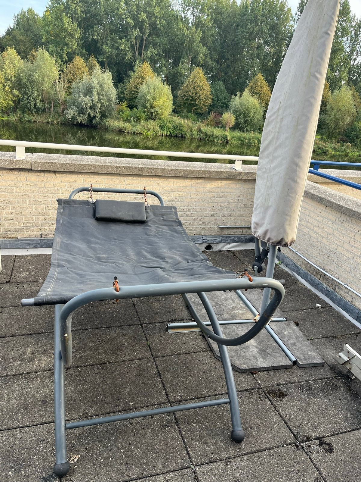Comfortabel ligbed voor buiten - Ideaal voor ontspanning, Tuin en Terras, Ophalen, Gebruikt, Metaal