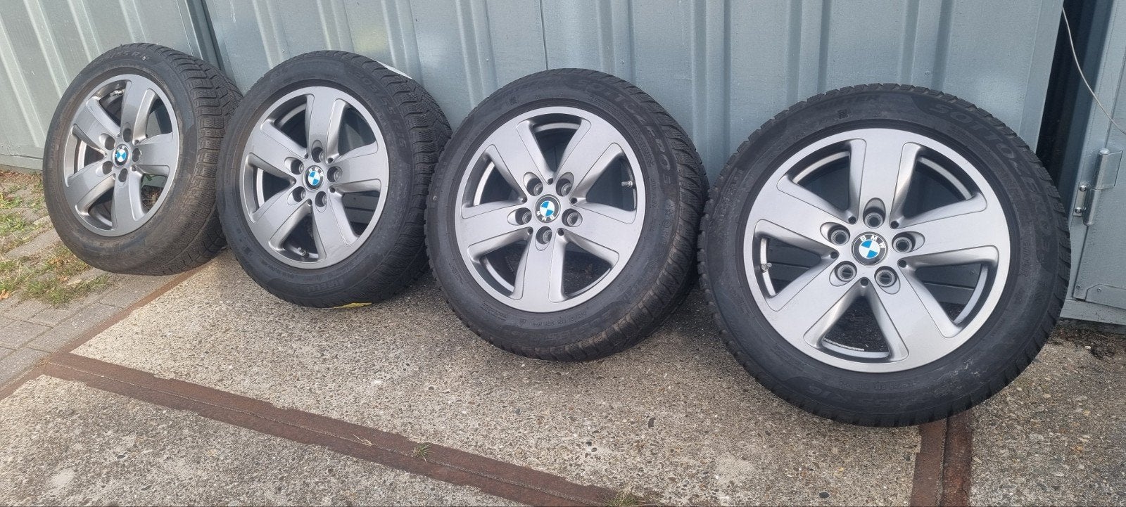 bmw 1 en 2 serie velgen met winterbanden 5x120, Auto-onderdelen, Ophalen, 16 inch, Banden en Velgen, 205 mm