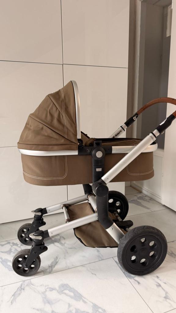 Joolz kinderwagen met reiswieg - Bruin, Zo goed als nieuw, Met reiswieg, Ophalen, Kinderwagen
