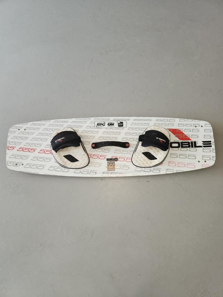 Nobile NHP 131x40 Kitesurfboard, Twintip, Ophalen of Verzenden, Zo goed als nieuw, 4 m² of minder
