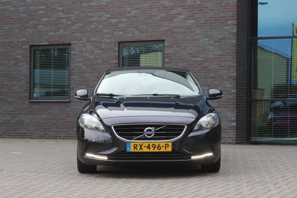 Volvo V40 2.0 D2 Kinetic, Auto's, Volvo, Voorwielaandrijving, 28 km/l, Gebruikt, Euro 6