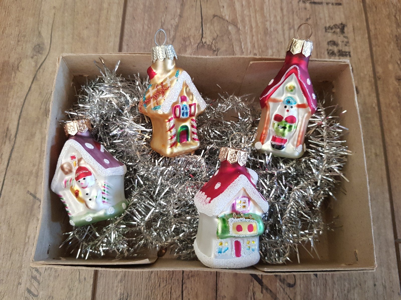 kerstballen figuren huisjes / kerstman / sneeuwpop, Ophalen of Verzenden, Zo goed als nieuw