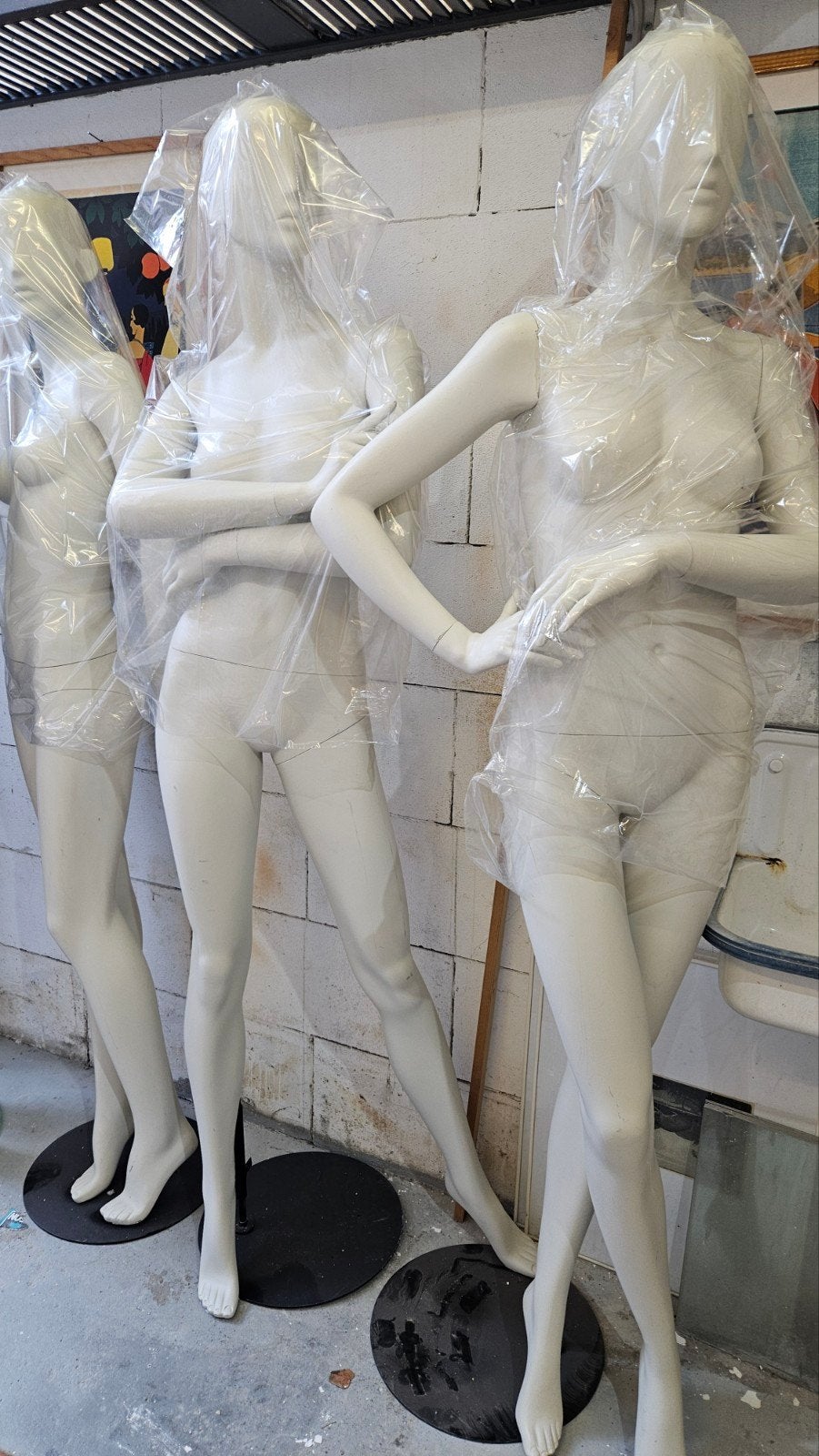 Dames etalagepoppen paspoppen kleur gebroken wit, Ophalen