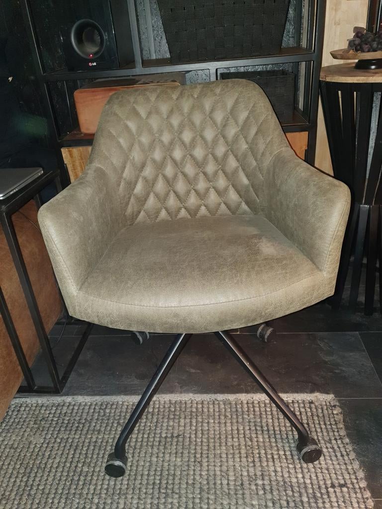 Verschillende eetkamerstoelen, Ophalen, Zo goed als nieuw, Vijf, Zes of meer stoelen