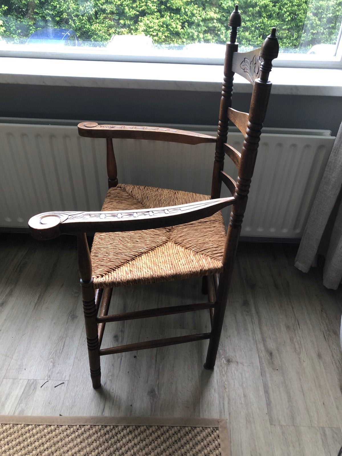 Antieke houten stoel met rieten zitting, Antiek en Kunst, Antiek | Meubels | Stoelen en Banken, Ophalen of Verzenden
