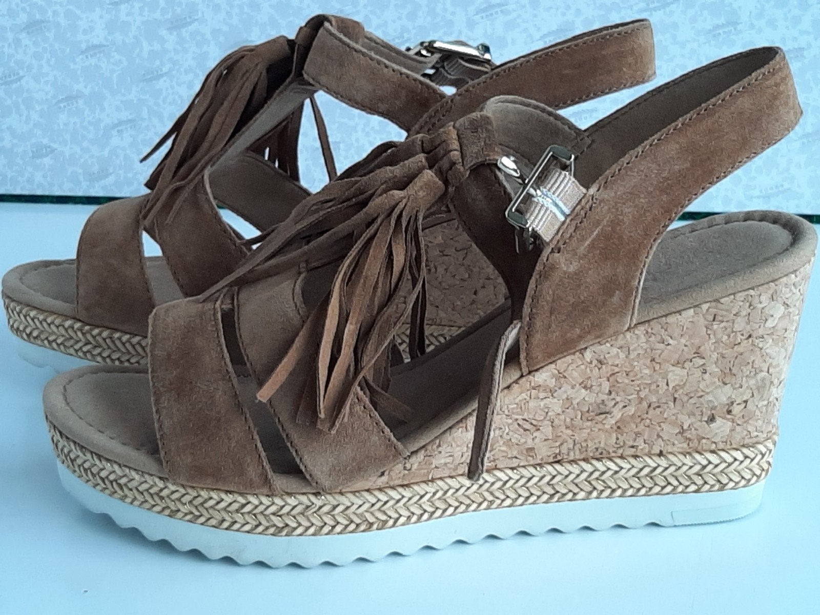 Gabor sandaal met sleehak maat 39, Kleding | Dames, Schoenen, Ophalen of Verzenden, Zo goed als nieuw, Bruin, Sandalen of Muiltjes