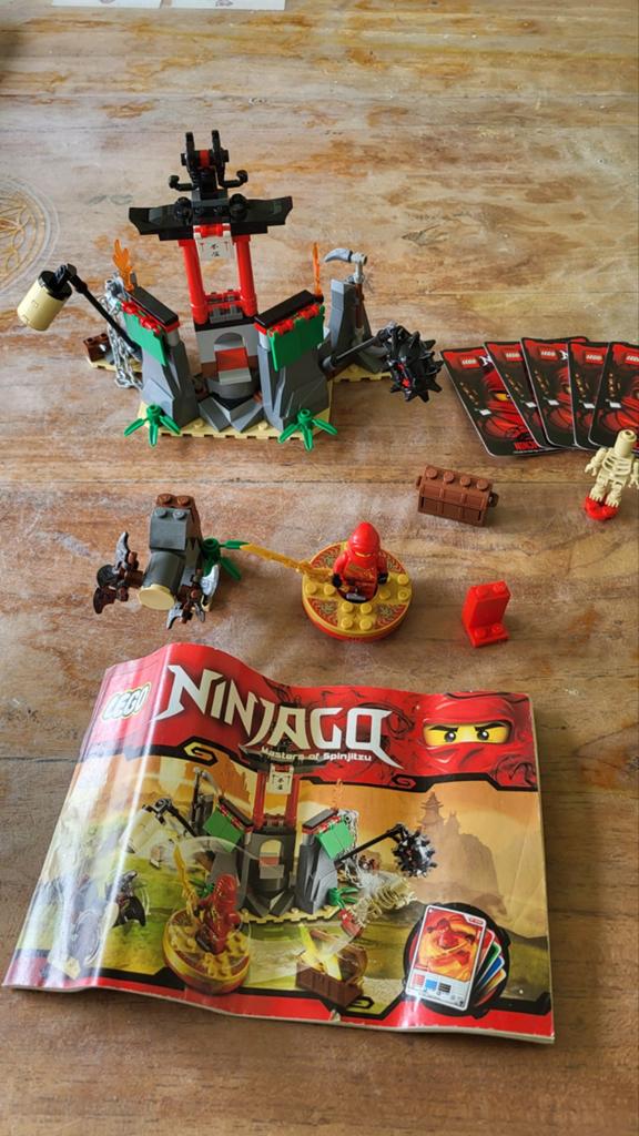 Lego kai dx 2254 bergtempel ninjago compleet inc boekje, Lego, Ophalen of Verzenden, Compleet, Zo goed als nieuw
