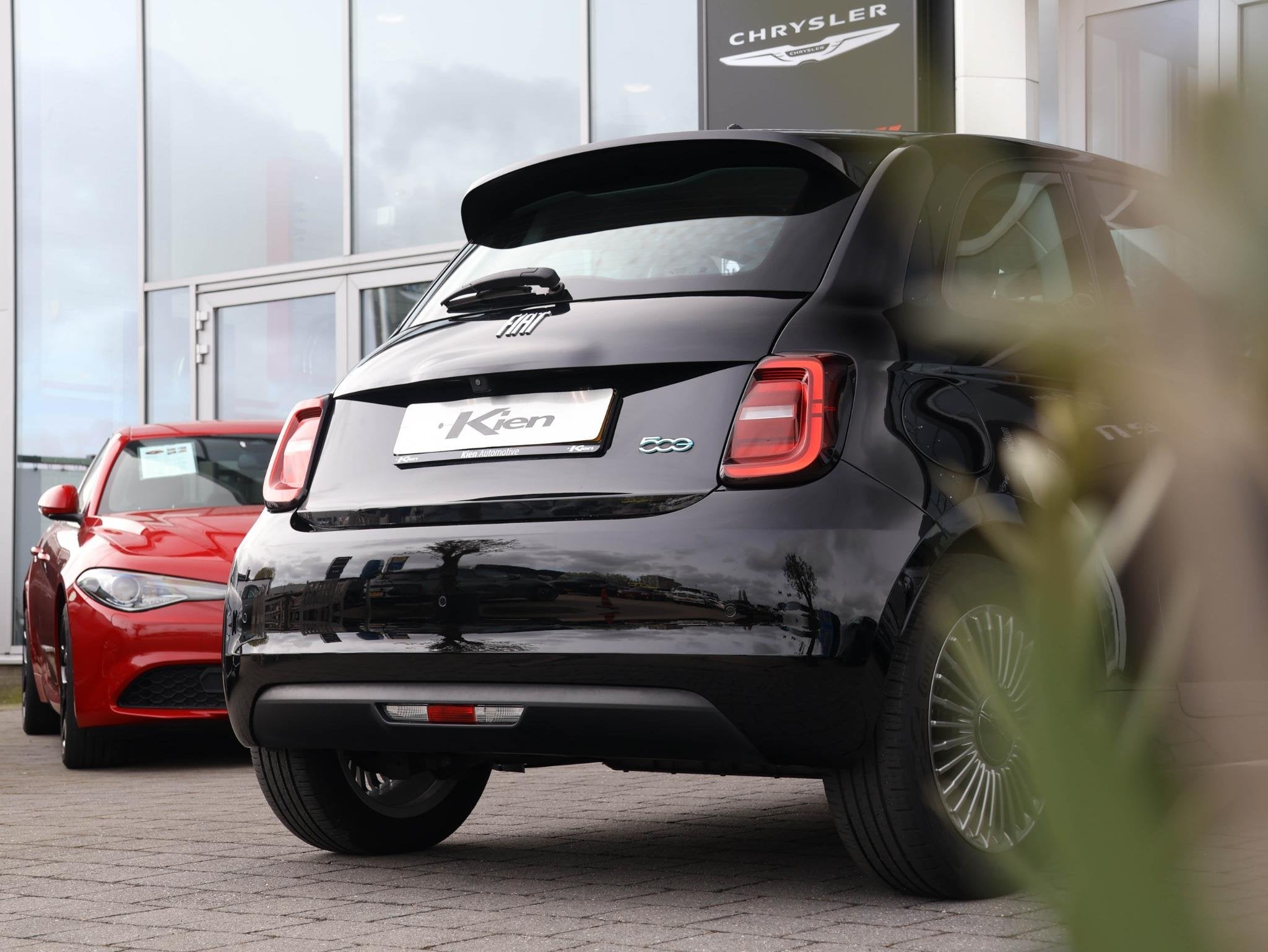 Fiat 500E Business Launch Edition 42 kWh | Full LED | Navi |, Auto's, Stof, Gebruikt, 118 pk, 4 stoelen