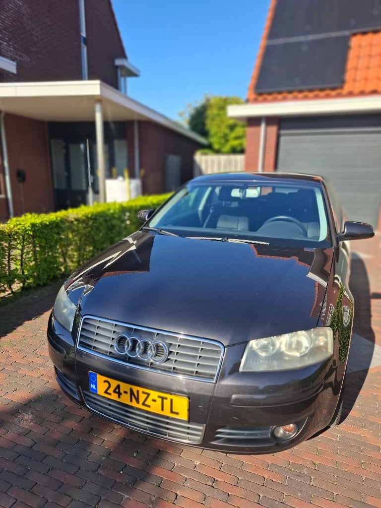 Audi A3 1.6 FSI 3D 2004  - NAP kloppend - 100% Dealer onder, Voorwielaandrijving, Zwart, Origineel Nederlands, 1200 kg