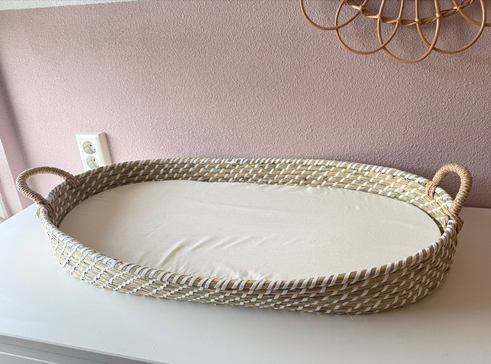 Rotan aankleedmand met matrasje, Overige merken, Aankleedkussen, Ophalen of Verzenden, Zo goed als nieuw
